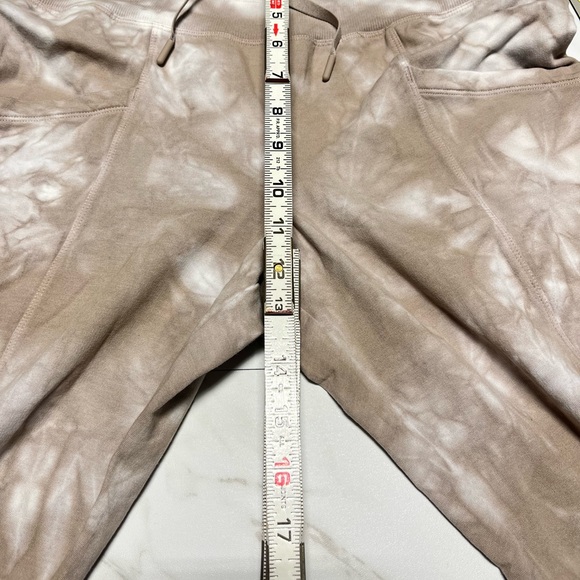 NWT All in Motion High Rise Tan and white soft jogger sweat-pant side pockets S - Picture 5 of 7